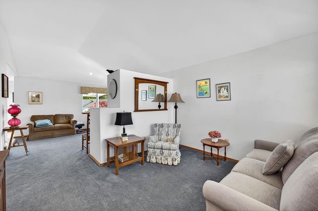 1925 S St Charles Rd, Spokane Valley, WA 99037