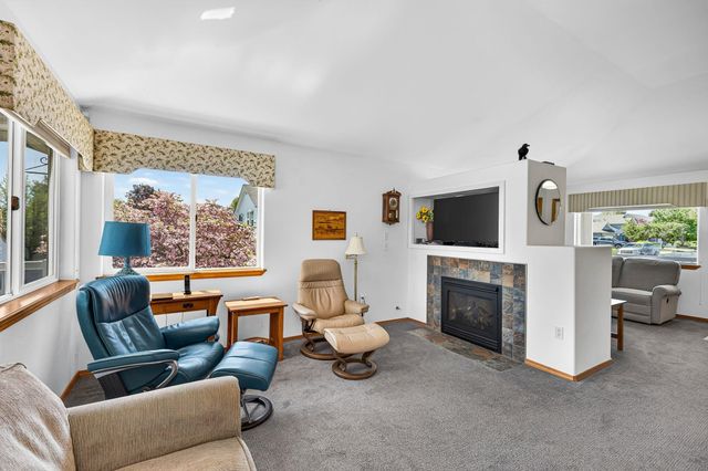 1925 S St Charles Rd, Spokane Valley, WA 99037