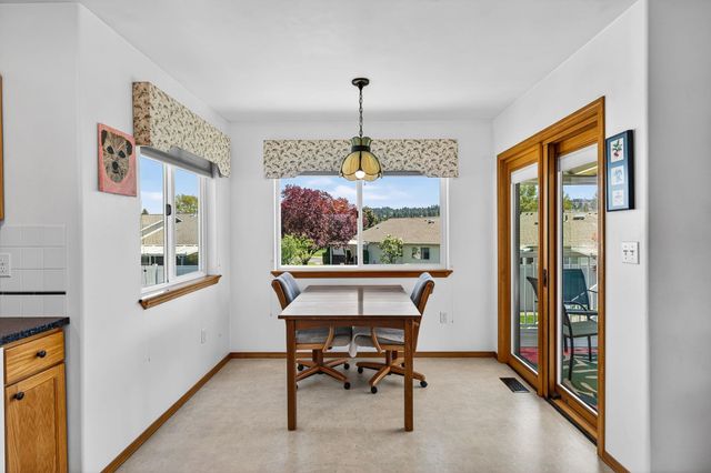 1925 S St Charles Rd, Spokane Valley, WA 99037