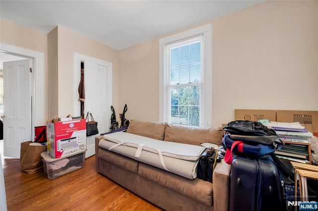 809 Park Avenue, River Edge, NJ 07661