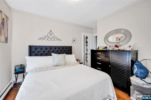 809 Park Avenue, River Edge, NJ 07661