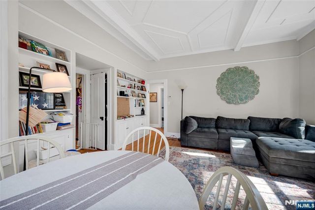 809 Park Avenue, River Edge, NJ 07661