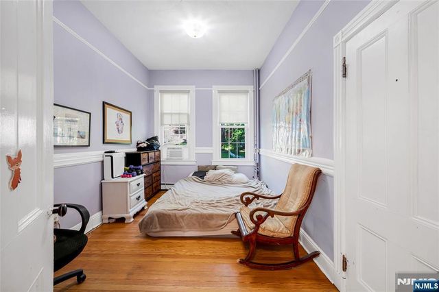 809 Park Avenue, River Edge, NJ 07661