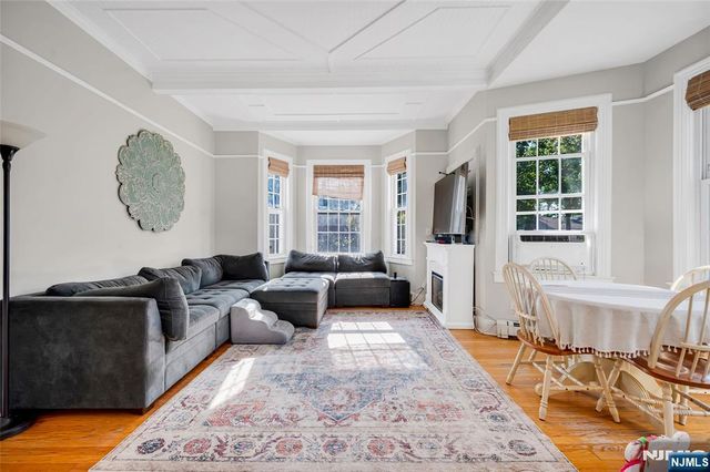 809 Park Avenue, River Edge, NJ 07661