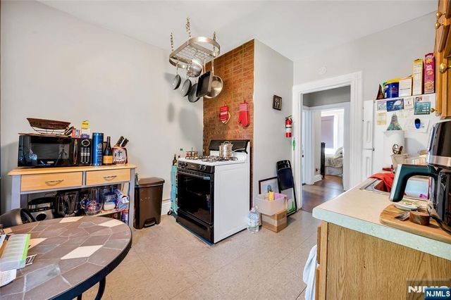 809 Park Avenue, River Edge, NJ 07661