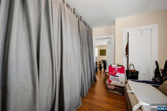 809 Park Avenue, River Edge, NJ 07661