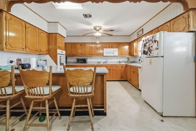11512 W Highway 80, Nancy, KY 42544