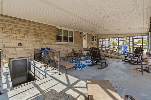 11512 W Highway 80, Nancy, KY 42544