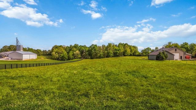 11512 W Highway 80, Nancy, KY 42544