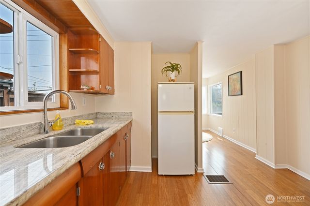 1908 NE 65th Street, Seattle, WA 98115