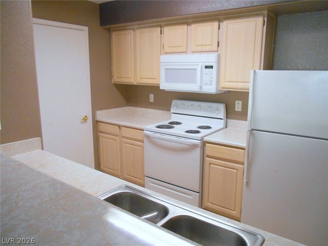 555 SILVERADO RANCH Boulevard 1073, Las Vegas, NV 89183