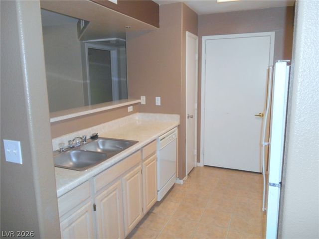 555 SILVERADO RANCH Boulevard 1073, Las Vegas, NV 89183