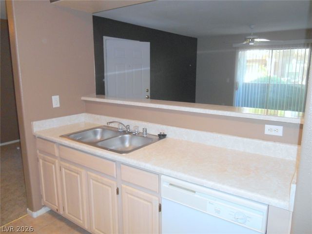555 SILVERADO RANCH Boulevard 1073, Las Vegas, NV 89183