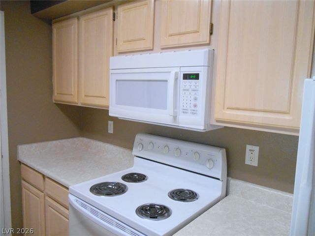 555 SILVERADO RANCH Boulevard 1073, Las Vegas, NV 89183