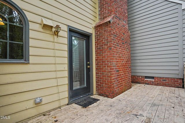 1304 Hampshire Court, Raleigh, NC 27612