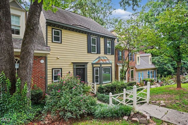 1304 Hampshire Court, Raleigh, NC 27612