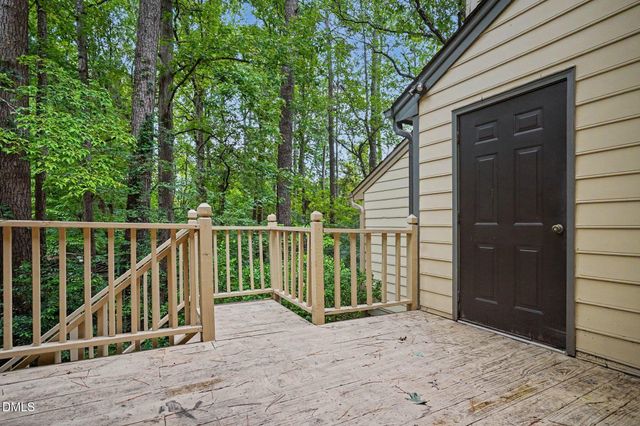 1304 Hampshire Court, Raleigh, NC 27612