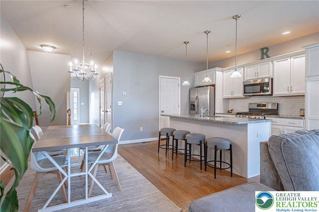 2115 Huntington Lane, Easton, PA 18040