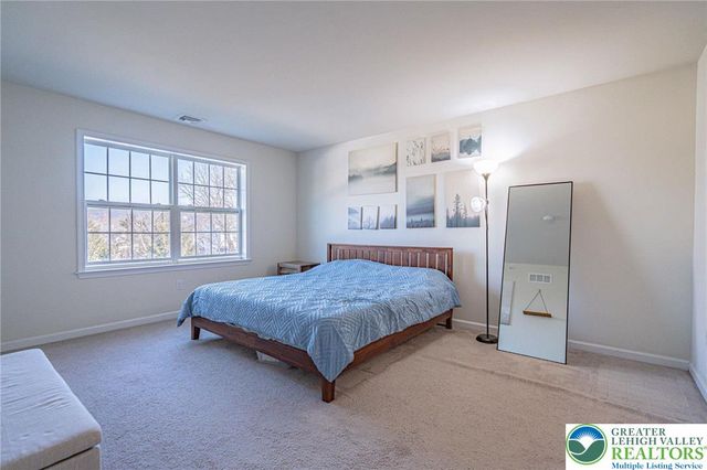 2115 Huntington Lane, Easton, PA 18040