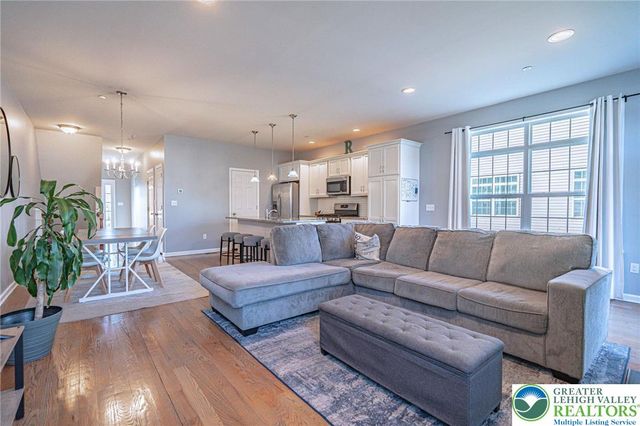 2115 Huntington Lane, Easton, PA 18040