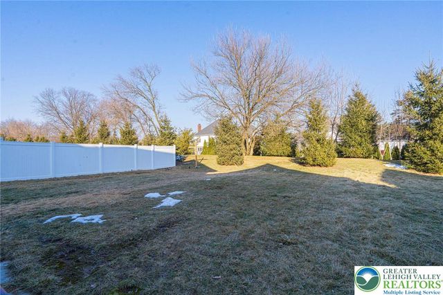 2115 Huntington Lane, Easton, PA 18040