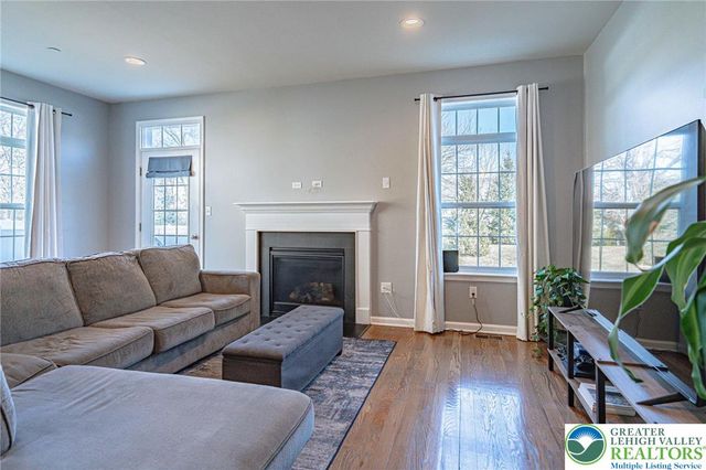 2115 Huntington Lane, Easton, PA 18040