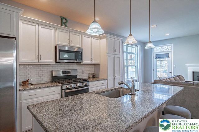 2115 Huntington Lane, Easton, PA 18040