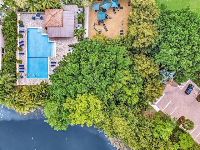 523 Stonemont Drive, Weston, FL 33326