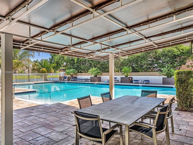 523 Stonemont Drive, Weston, FL 33326