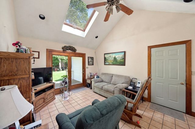43 Santee Rd, Brockton, MA 02301