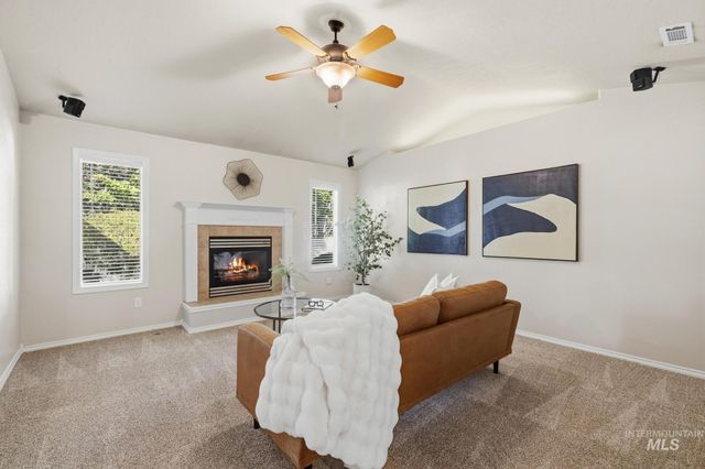 11060 W Box Canyon St, Star, ID 83669