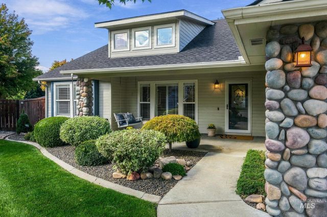 11060 W Box Canyon St, Star, ID 83669