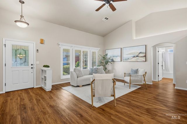 11060 W Box Canyon St, Star, ID 83669