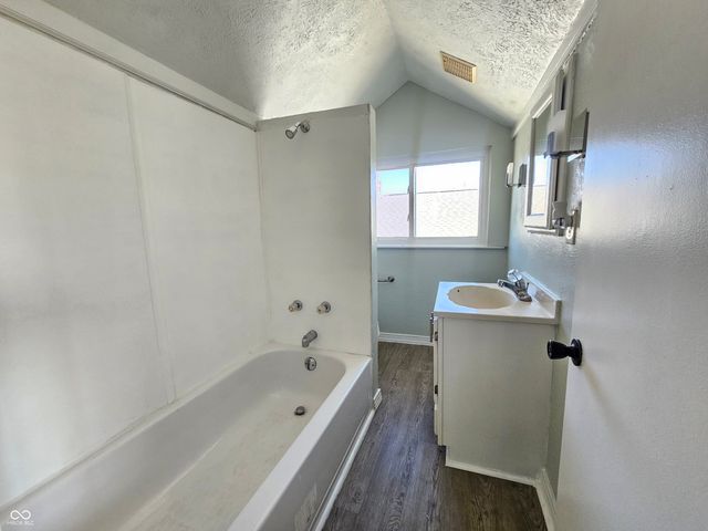 2530 Lincoln Street, Anderson, IN 46016