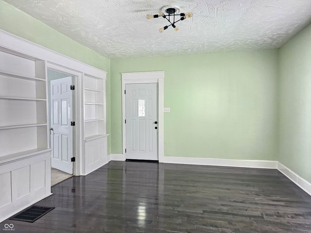 2530 Lincoln Street, Anderson, IN 46016