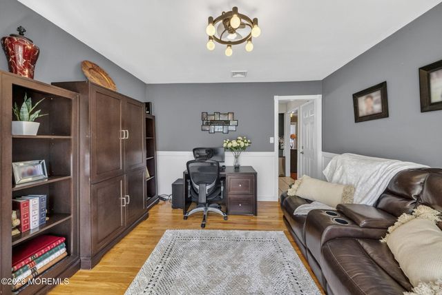 4 Catlett Court, Manalapan, NJ 07726