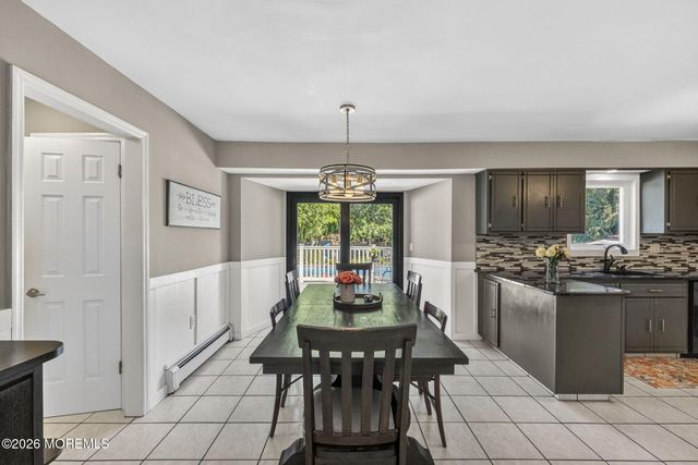4 Catlett Court, Manalapan, NJ 07726