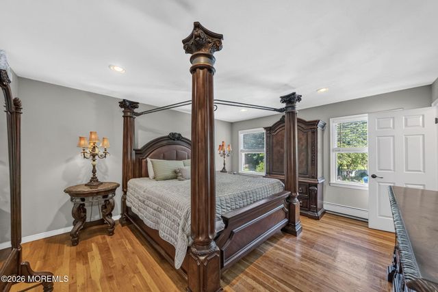 4 Catlett Court, Manalapan, NJ 07726