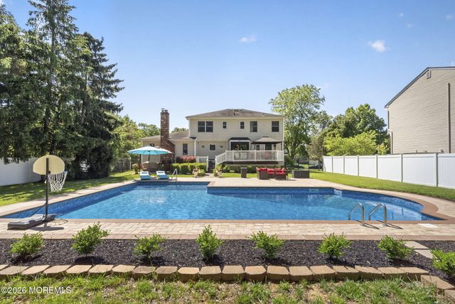 4 Catlett Court, Manalapan, NJ 07726
