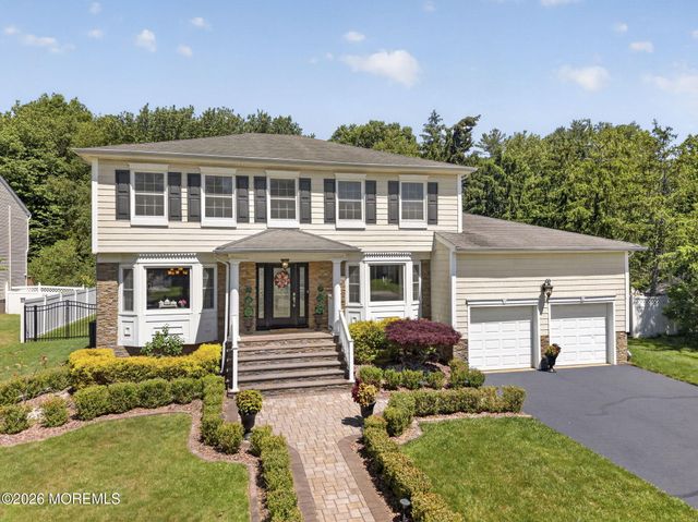 4 Catlett Court, Manalapan, NJ 07726