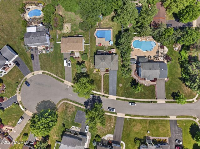 4 Catlett Court, Manalapan, NJ 07726