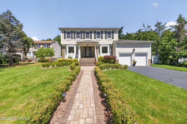 4 Catlett Court, Manalapan, NJ 07726