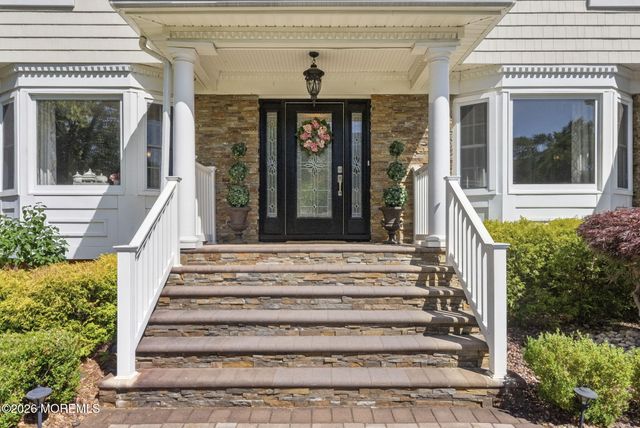 4 Catlett Court, Manalapan, NJ 07726