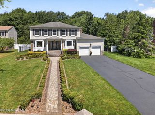 4 Catlett Court, Manalapan, NJ 07726