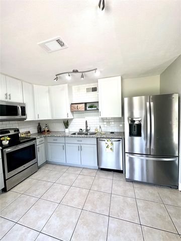 627 Stonewall Drive, Richmond, TX 77469