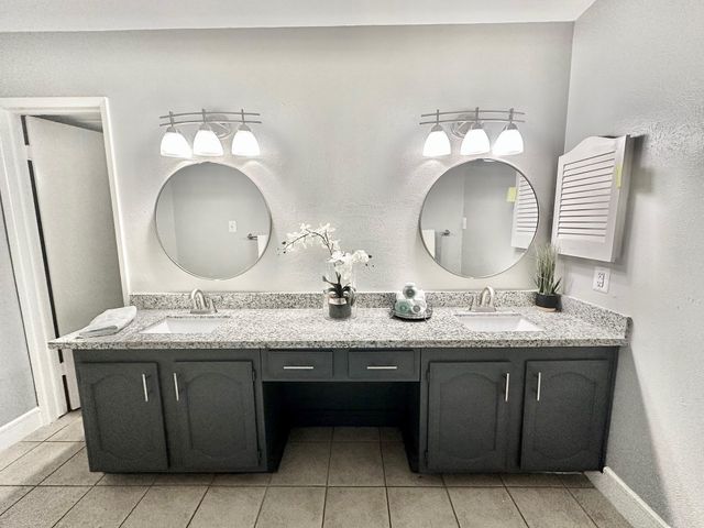 627 Stonewall Drive, Richmond, TX 77469