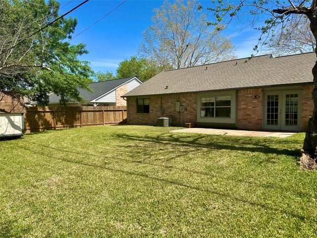 627 Stonewall Drive, Richmond, TX 77469
