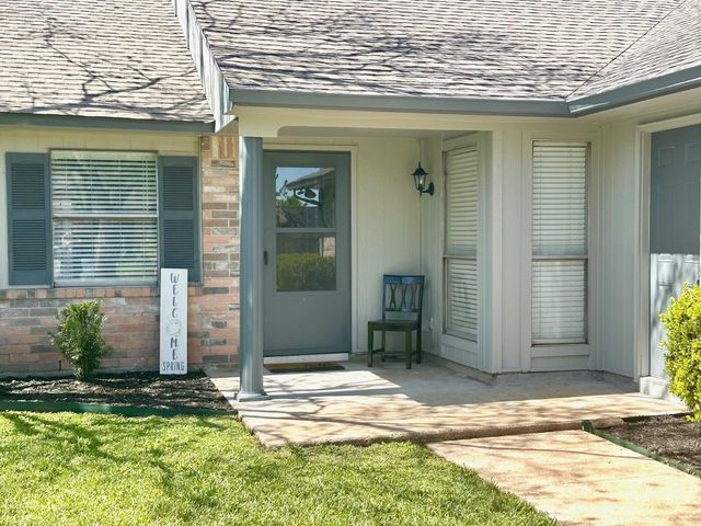 627 Stonewall Drive, Richmond, TX 77469