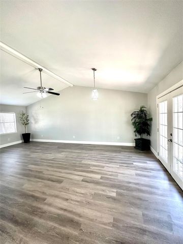 627 Stonewall Drive, Richmond, TX 77469