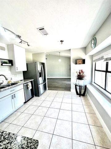 627 Stonewall Drive, Richmond, TX 77469